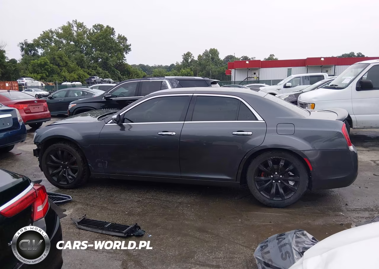 2019 Chrysler 300 Limited VIN:2C3CCAEG9KH536545 - 15