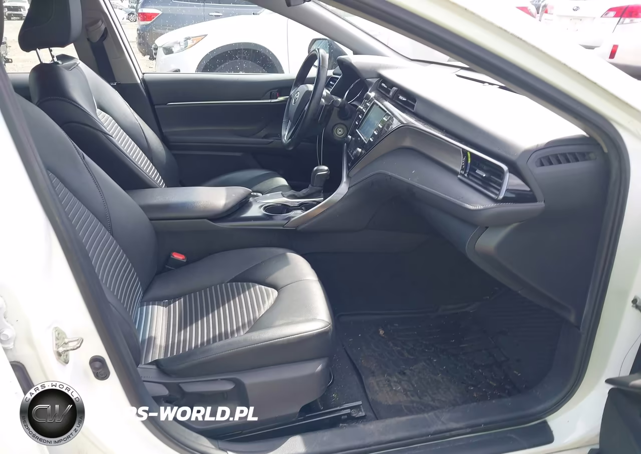 2020 Toyota Camry Se VIN:4T1G11AK4LU904430 - 5