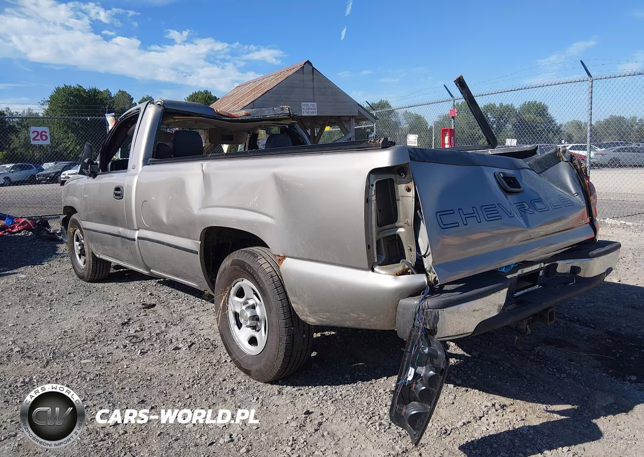 2003 Chevrolet Silverado 1500 Work Truck VIN:1GCEC14XX3Z208719 - 3
