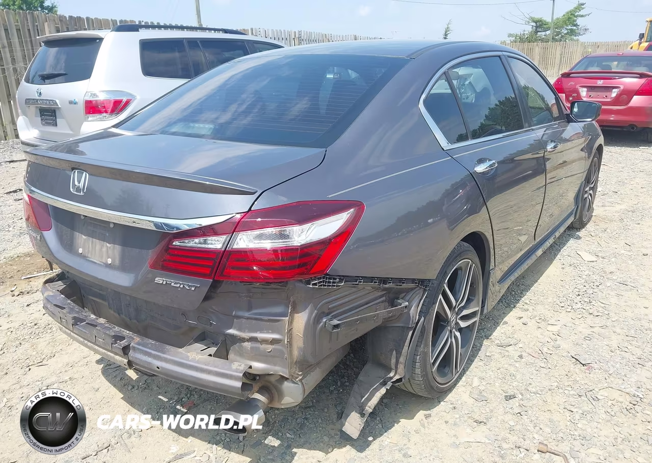 2017 Honda Accord Sport VIN:1HGCR2F58HA196438 - 4