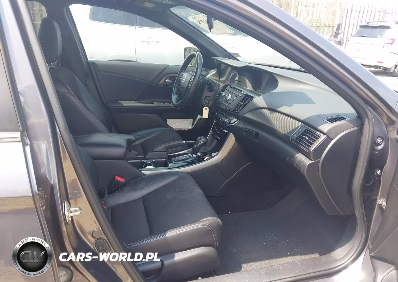 2017 Honda Accord Sport VIN:1HGCR2F58HA196438 - 5