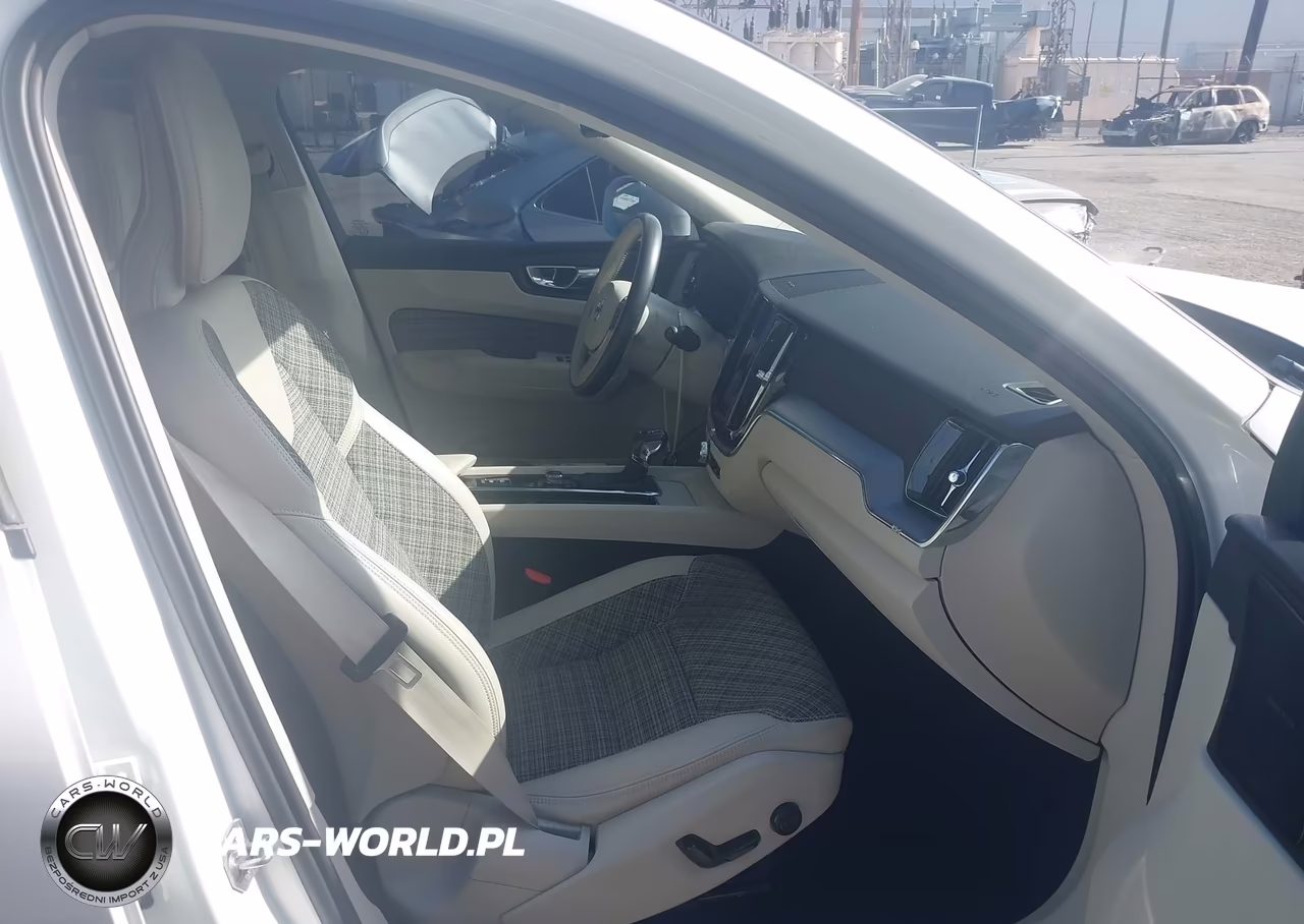 2020 Volvo Xc60 T5 Momentum VIN:YV4102RK1L1550078 - 5