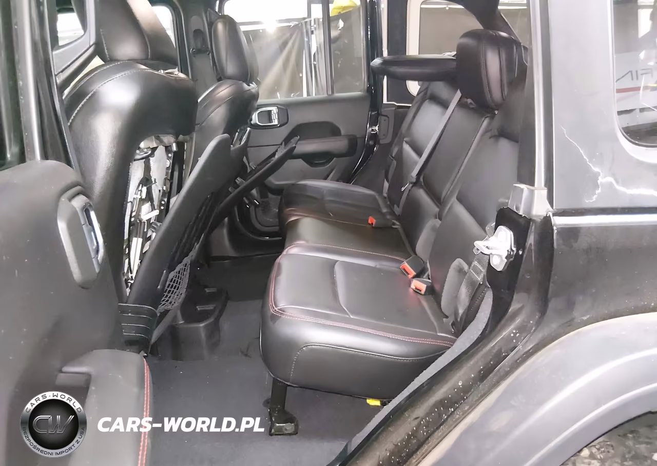 2020 Jeep Wrangler Unlimited Rubicon 4X4 VIN:1C4HJXFN1LW261912 - 8