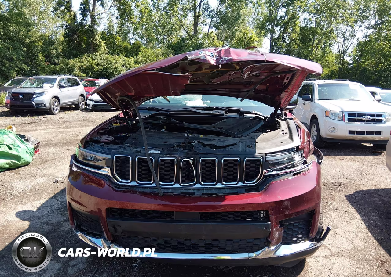 2023 Jeep Grand Cherokee L Laredo 4X4 VIN:1C4RJKAG8P8869162 - 12