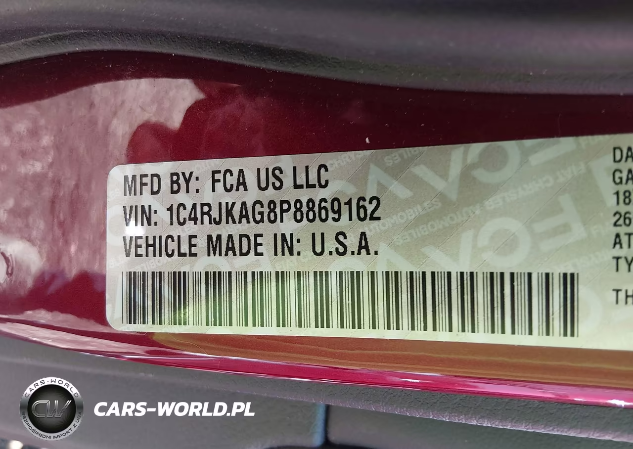2023 Jeep Grand Cherokee L Laredo 4X4 VIN:1C4RJKAG8P8869162 - 9