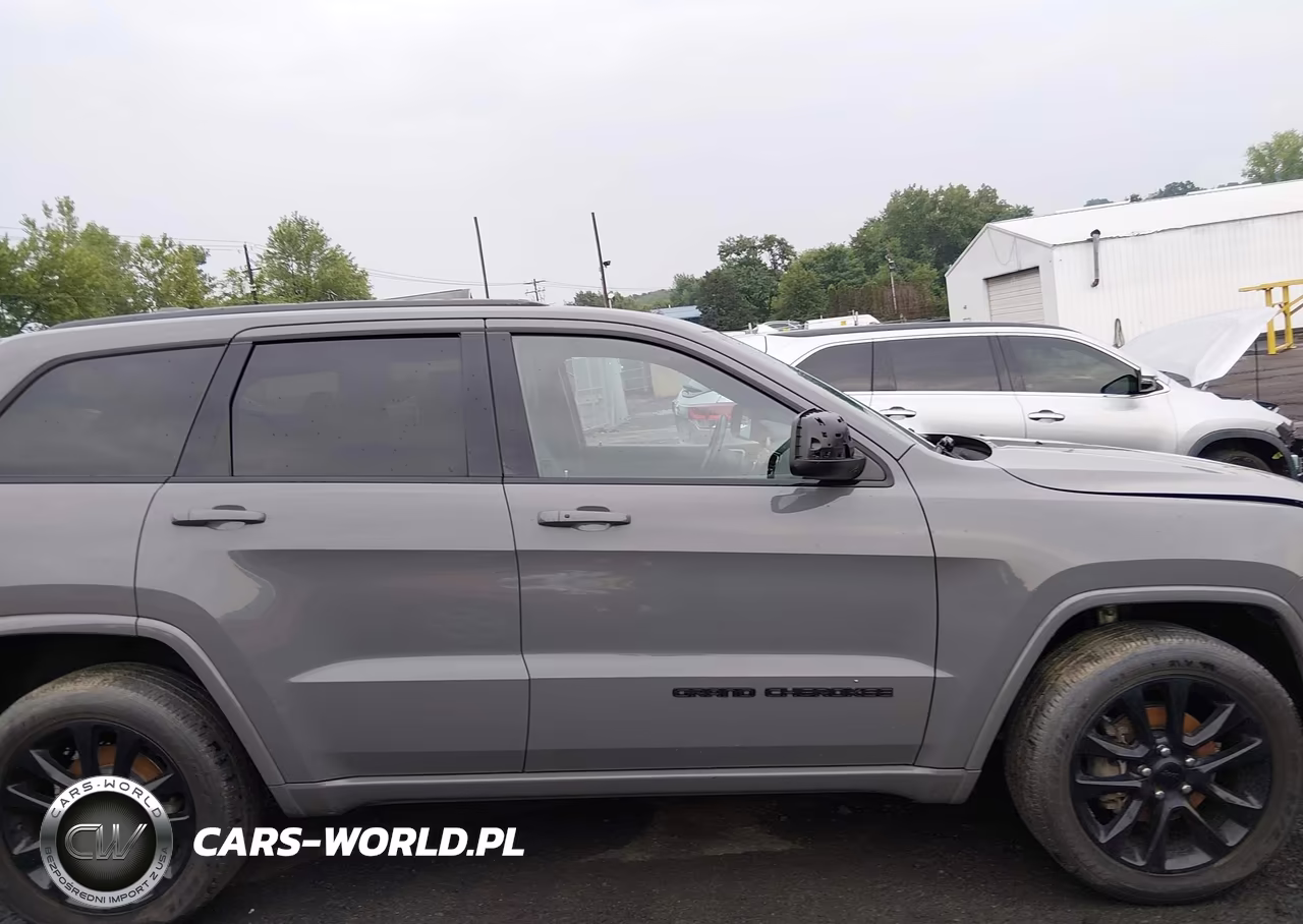 2020 Jeep Grand Cherokee Altitude 4X4 VIN:1C4RJFAG8LC299047 - 13