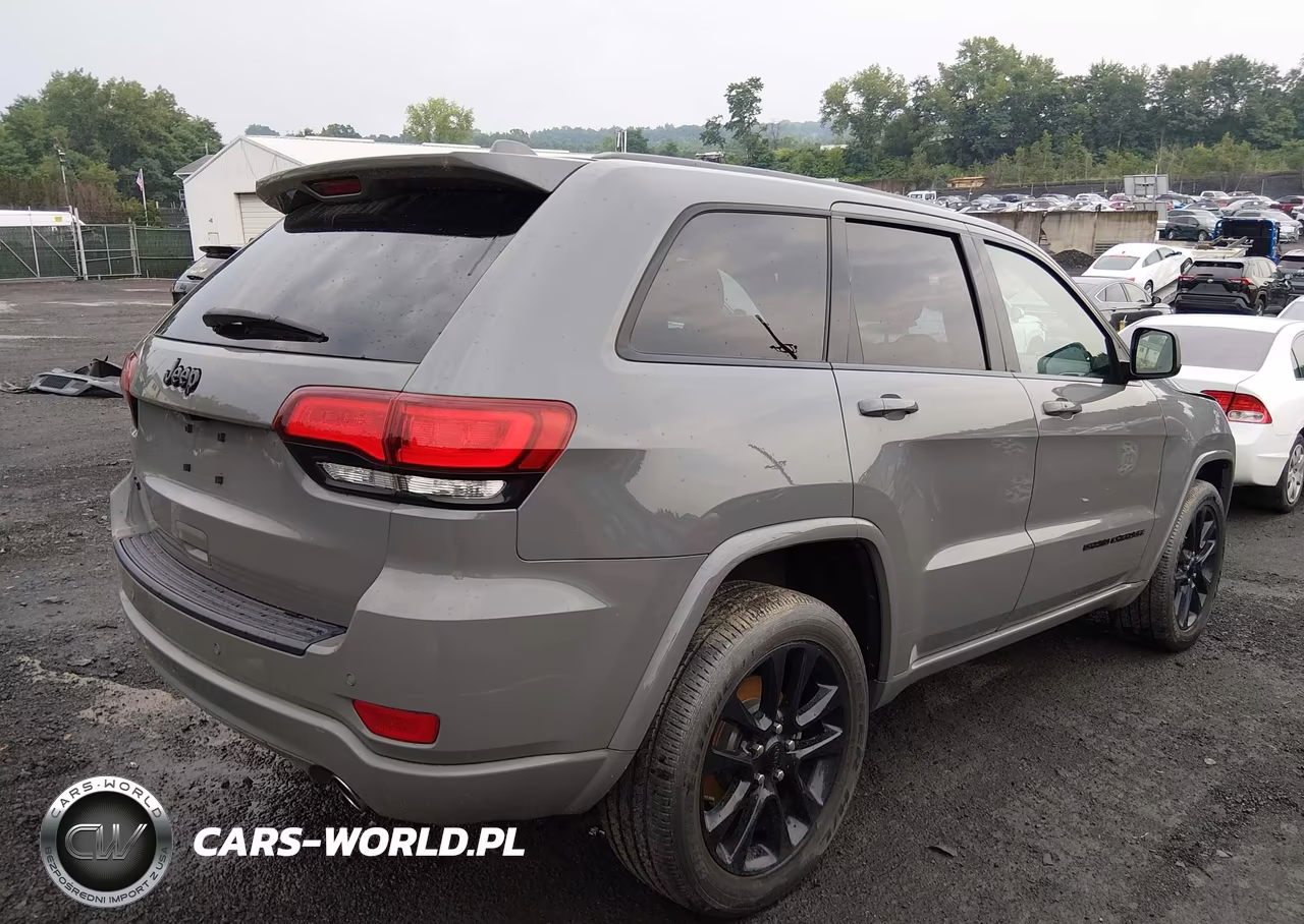 2020 Jeep Grand Cherokee Altitude 4X4 VIN:1C4RJFAG8LC299047 - 4