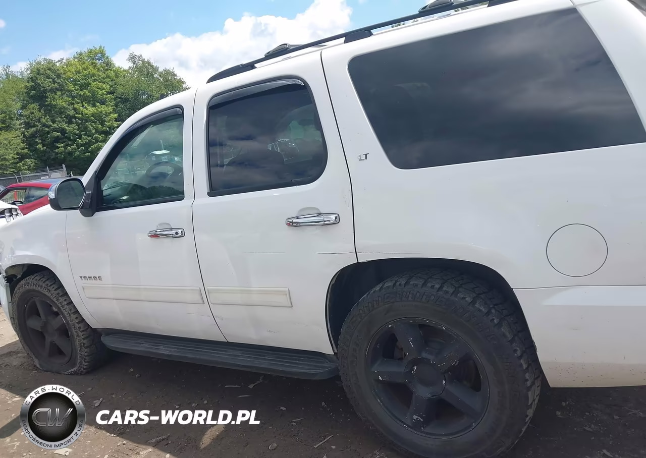 2013 Chevrolet Tahoe Lt VIN:1GNSKBE08DR256645 - 14