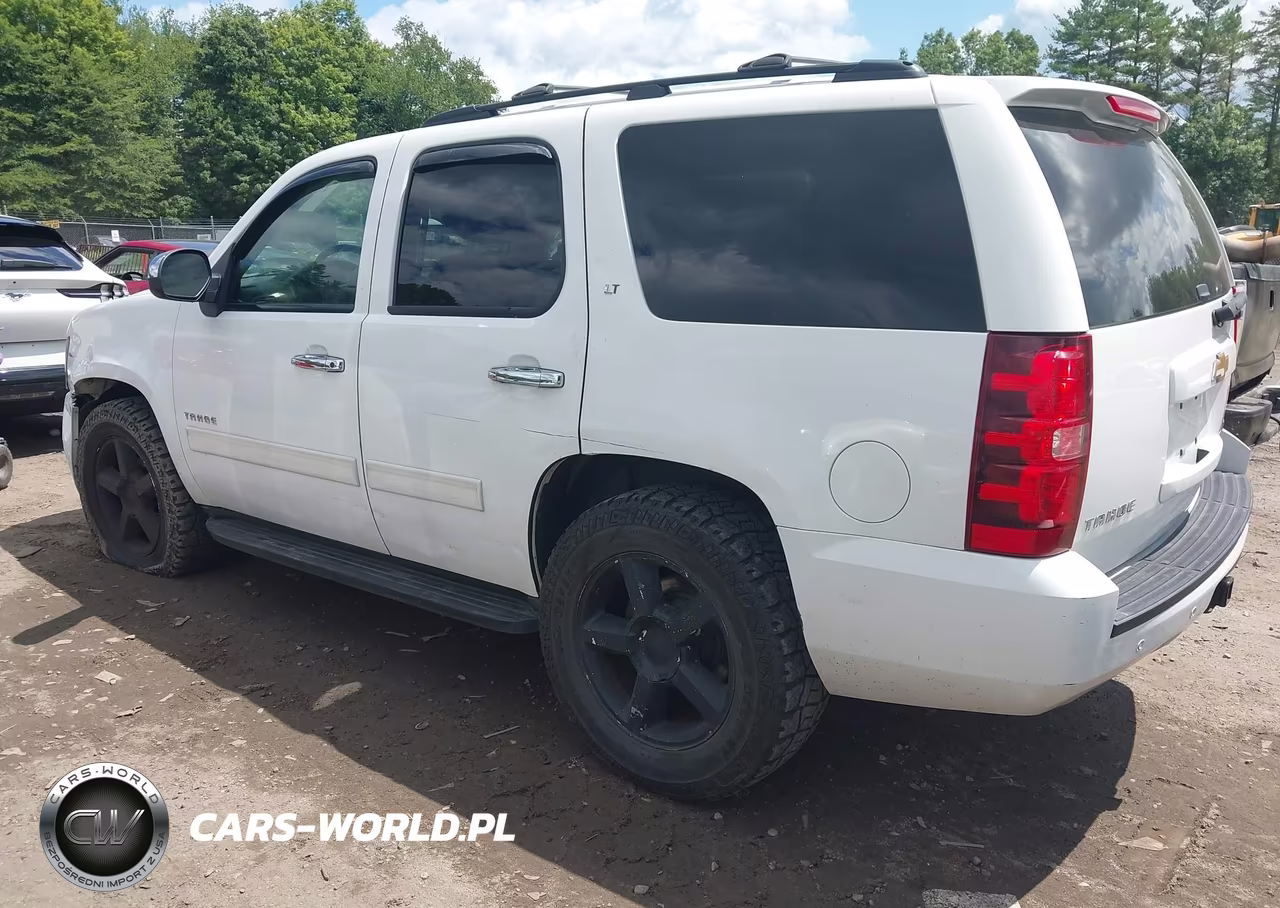 2013 Chevrolet Tahoe Lt VIN:1GNSKBE08DR256645 - 3