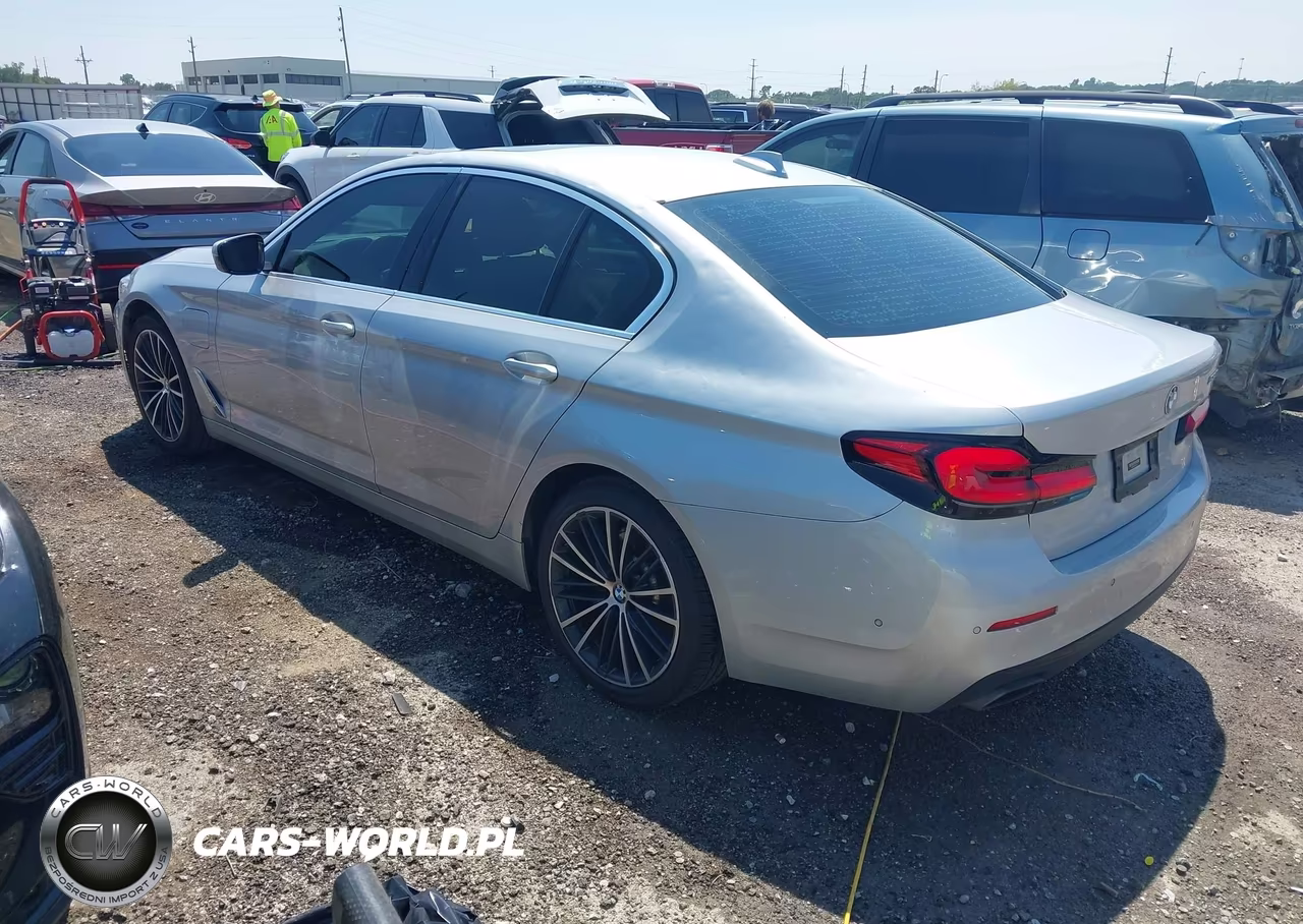 2021 BMW 530E VIN:WBA13AG0XMCG16445 - 3