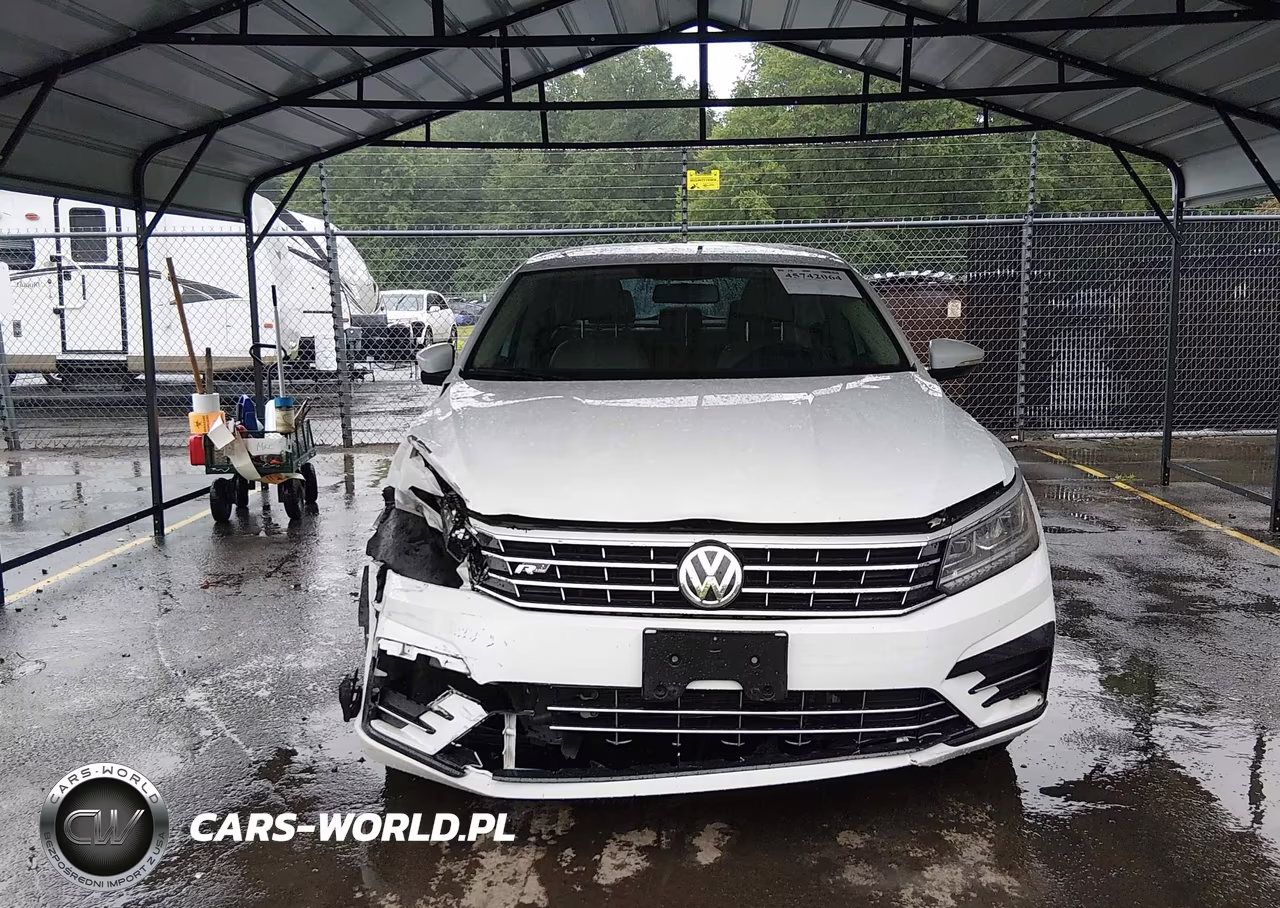 2018 Volkswagen Passat 2.0T R-Line-2.0T S VIN:1VWAA7A36JC028353 - 12
