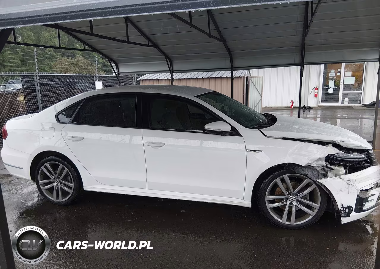 2018 Volkswagen Passat 2.0T R-Line-2.0T S VIN:1VWAA7A36JC028353 - 13
