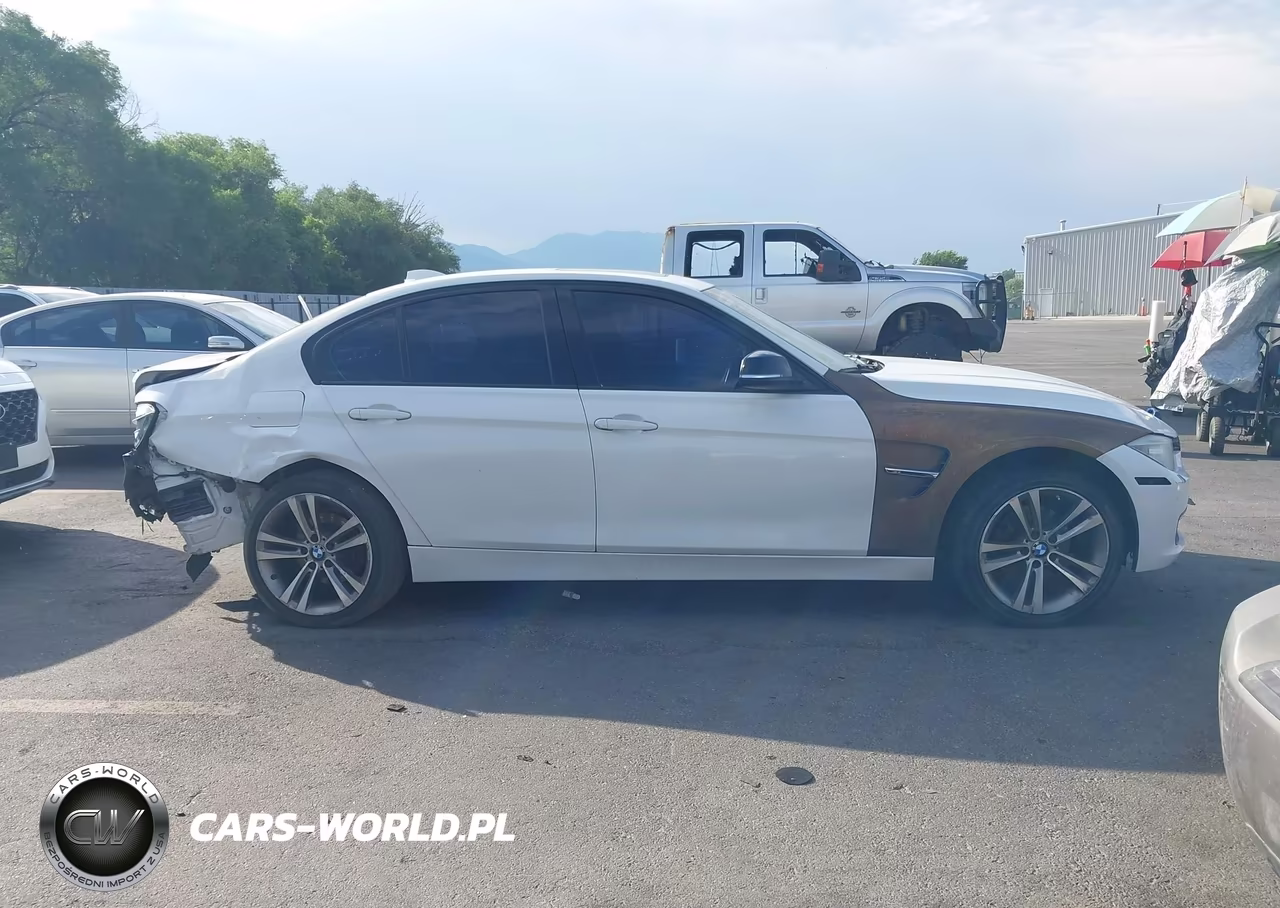 2013 BMW 328I xDrive VIN:WBA3B3C55DF530688 - 13