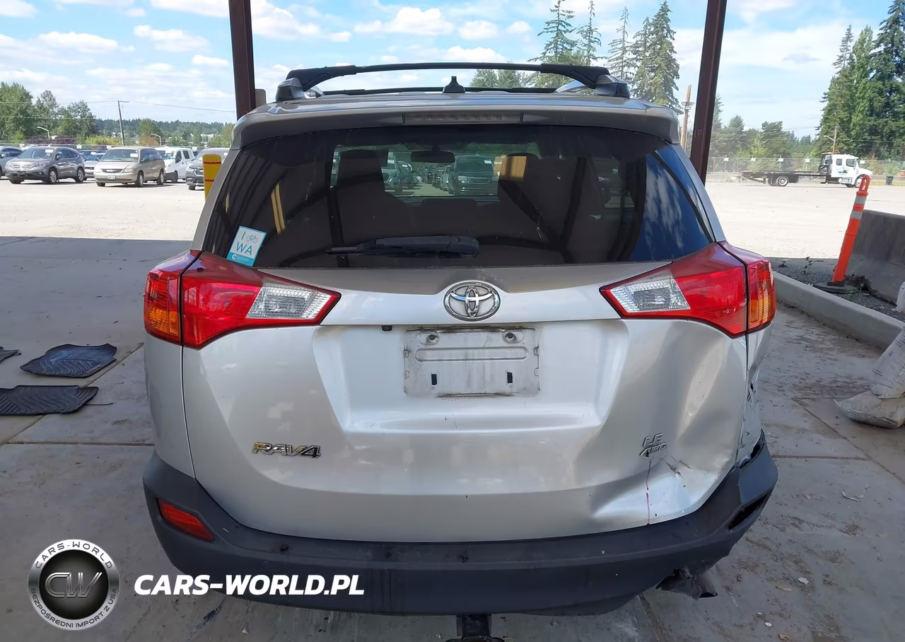 2015 Toyota Rav4 Le VIN:2T3BFREV3FW230300 - 16