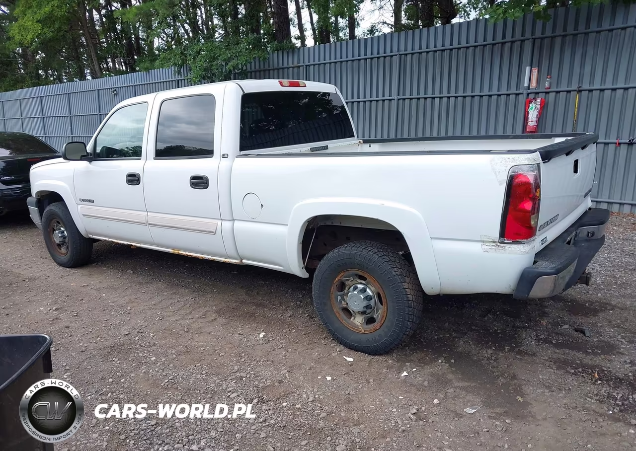 2005 Chevrolet Silverado 1500Hd Ls VIN:1GCGC13U85F821829 - 3