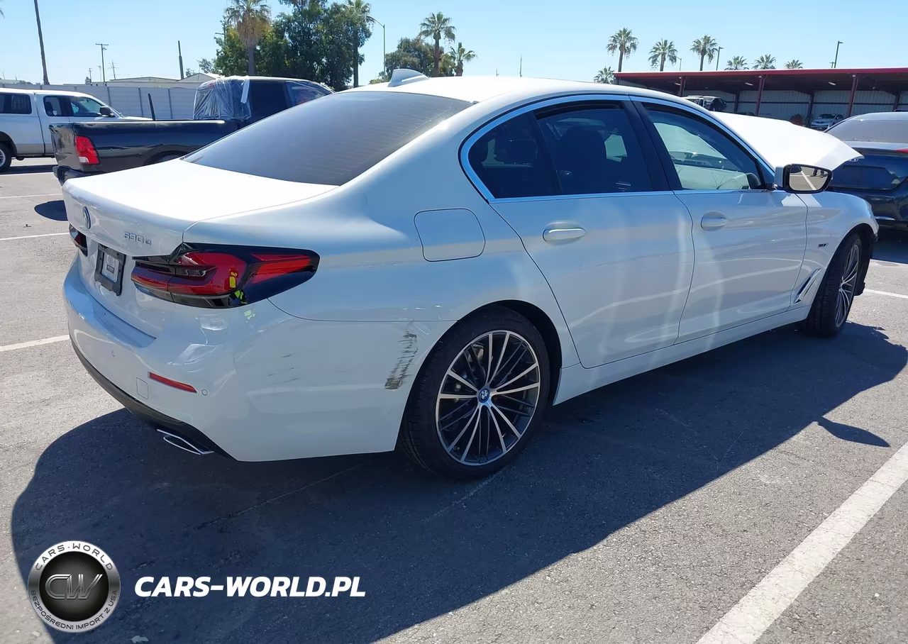 2022 BMW 530E VIN:WBA13AG05NCL02684 - 4