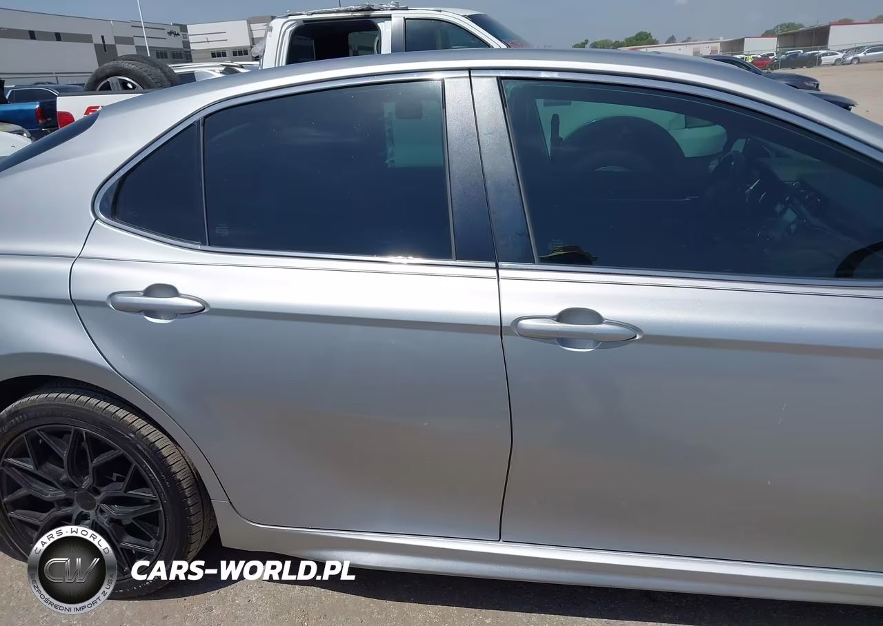 2020 Toyota Camry Se VIN:4T1G11AK7LU349229 - 13