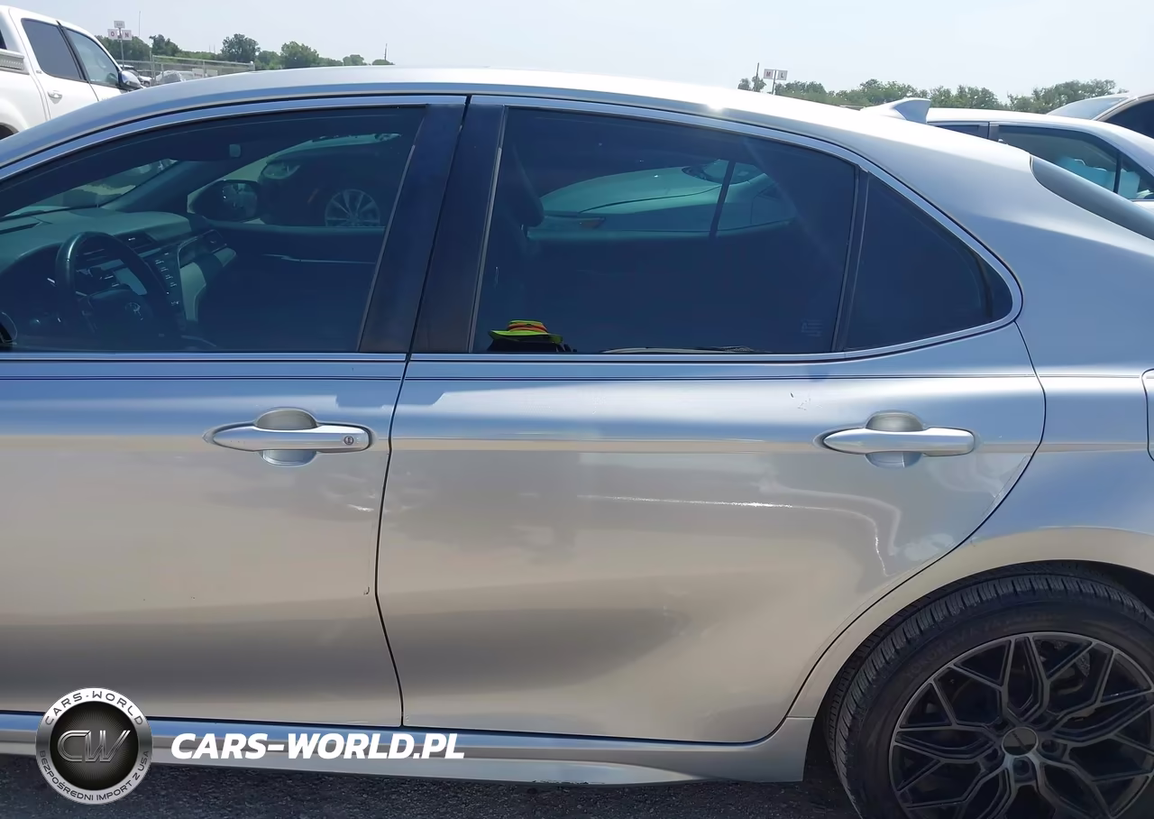 2020 Toyota Camry Se VIN:4T1G11AK7LU349229 - 14