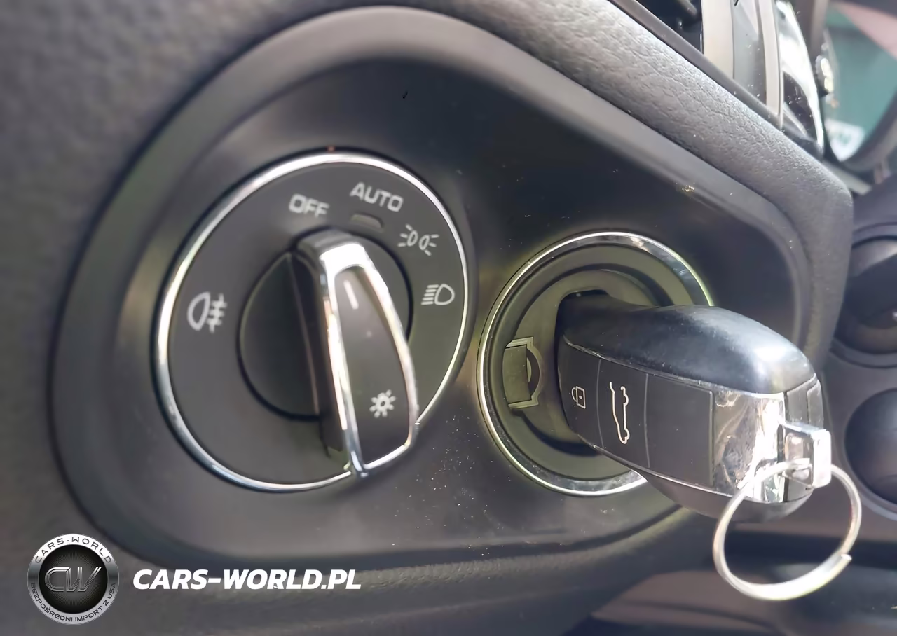 2020 Porsche Macan VIN:WP1AA2A54LLB00630 - 11