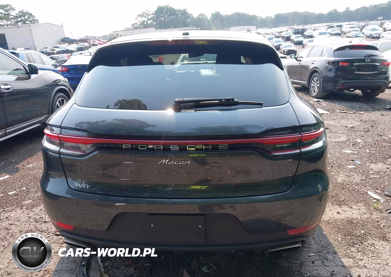 2020 Porsche Macan VIN:WP1AA2A54LLB00630 - 16