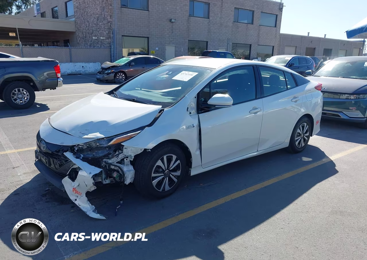 2018 Toyota Prius Prime Plus VIN:JTDKARFP6J3076708 - 2