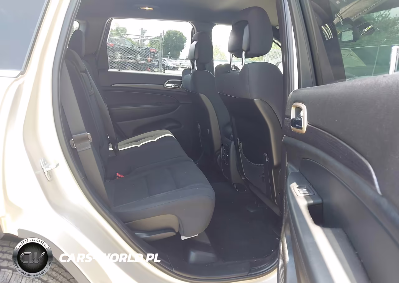 2014 Jeep Grand Cherokee Laredo VIN:1C4RJFAG4EC147947 - 8