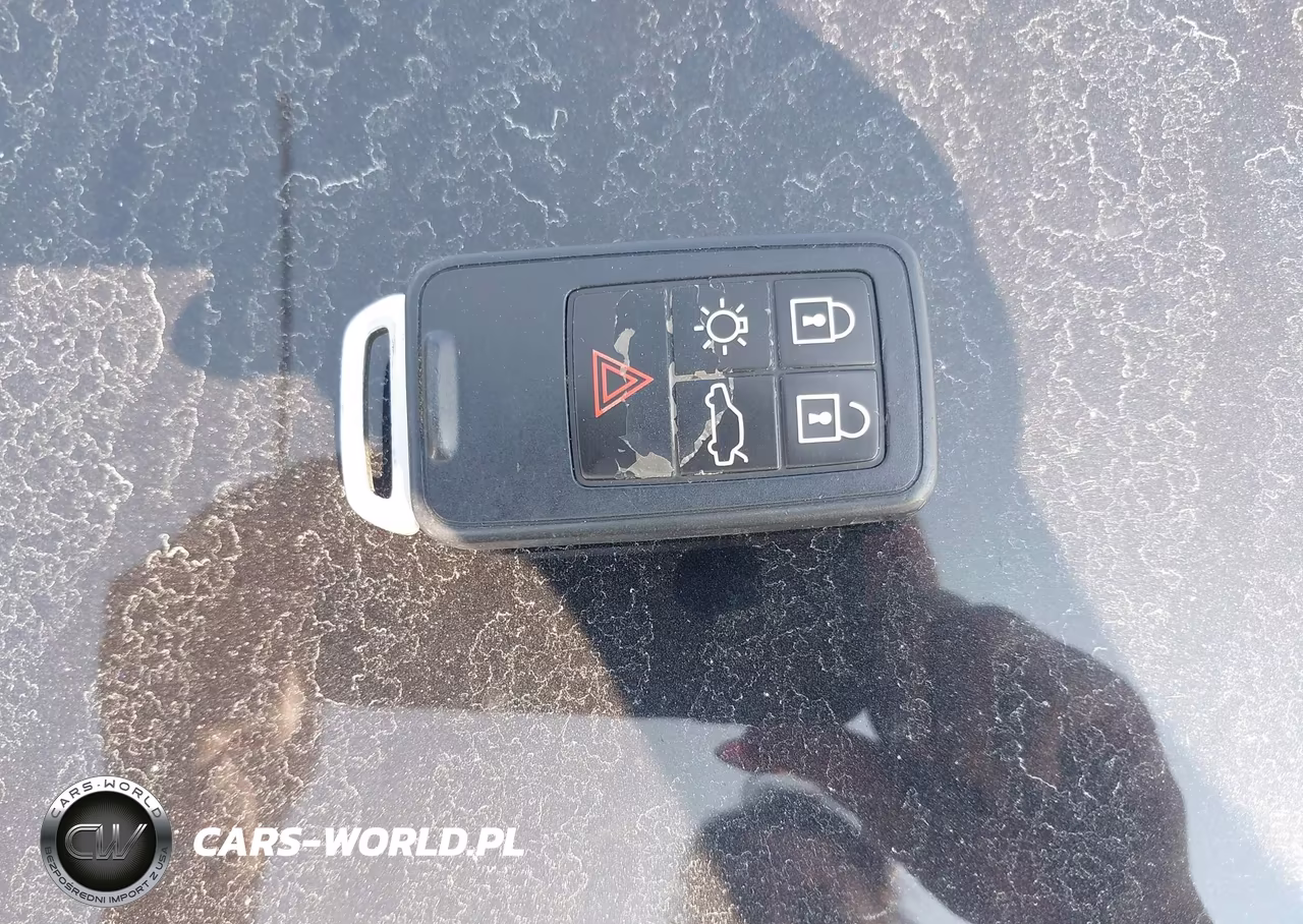 2017 Volvo V60 T5 Premier VIN:YV140MEK0H1346990 - 11