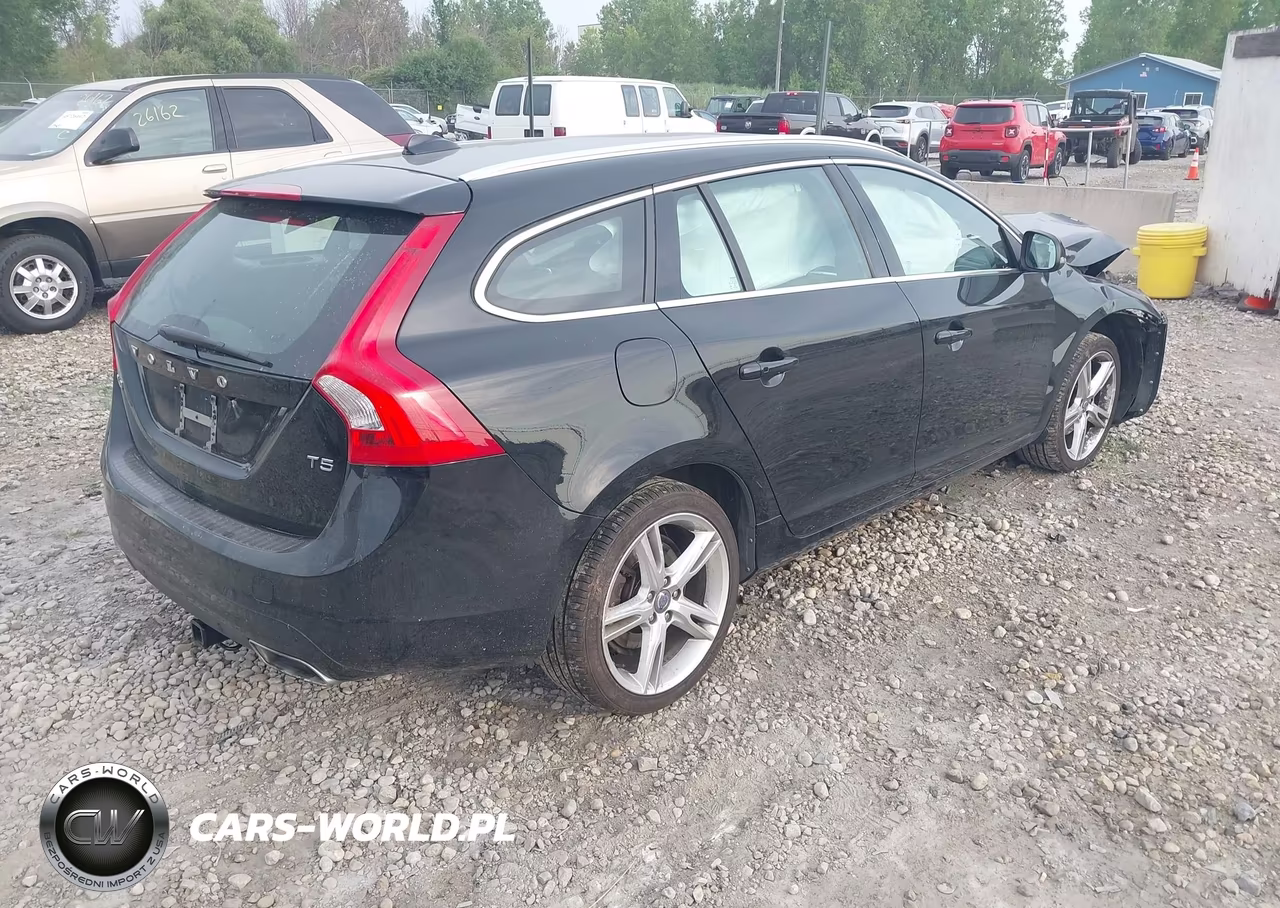 2017 Volvo V60 T5 Premier VIN:YV140MEK0H1346990 - 4