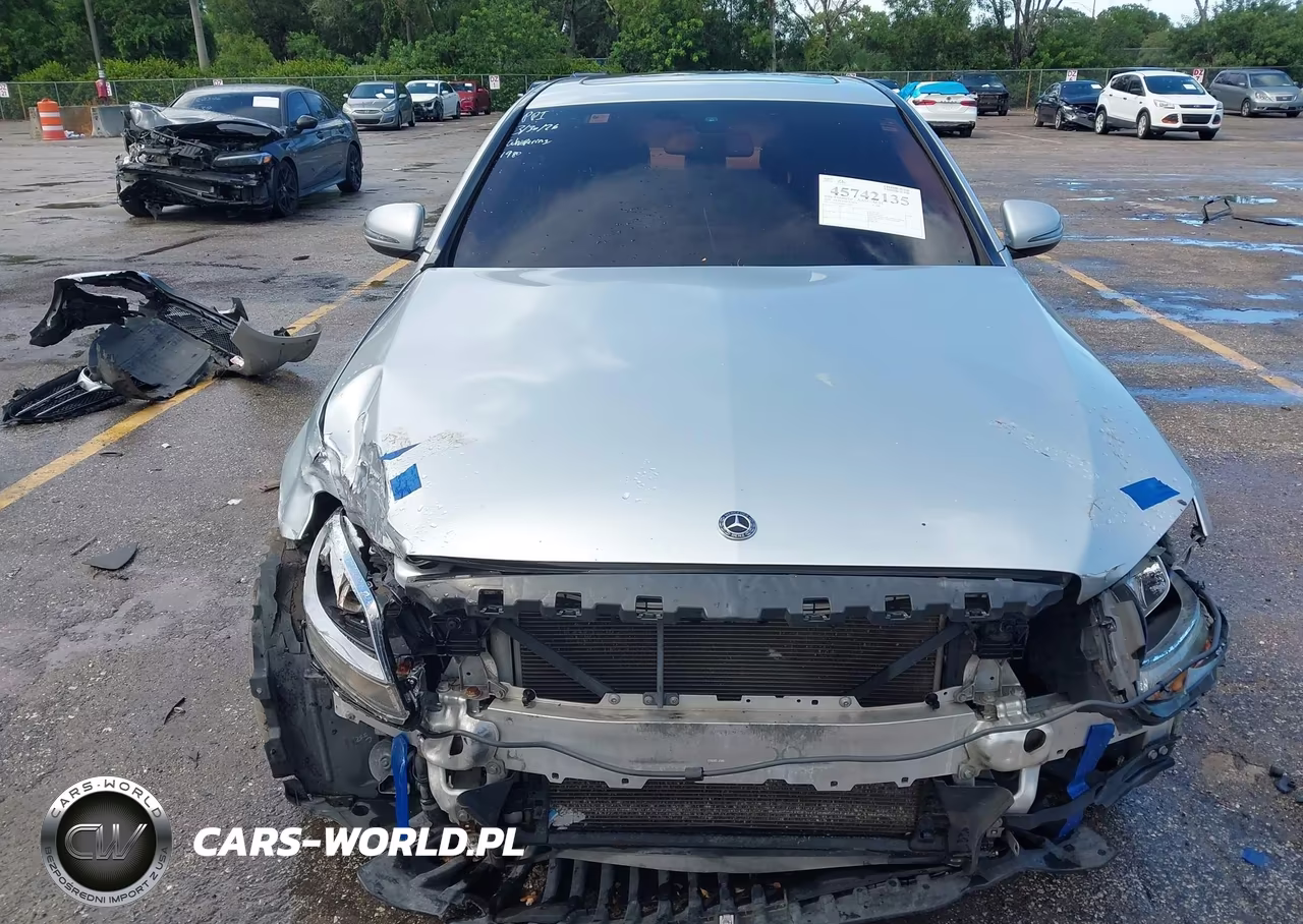 2018 Mercedes-Benz C 300 4Matic VIN:55SWF4KB6JU241870 - 6
