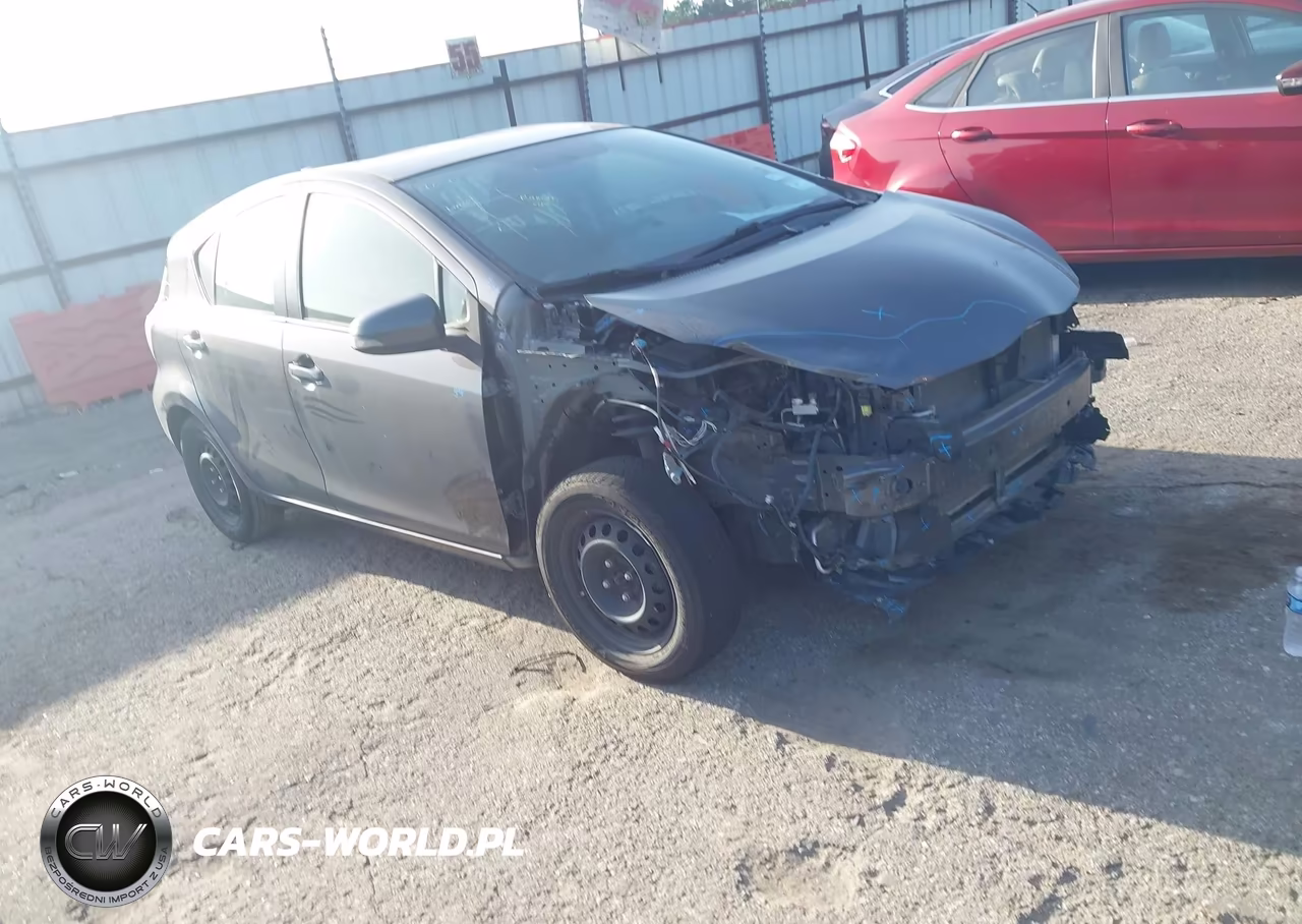 2015 Toyota Prius C Three