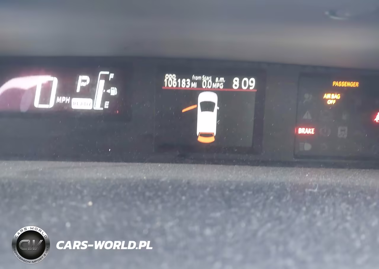 2015 Toyota Prius C Three VIN:JTDKDTB39F1101840 - 7