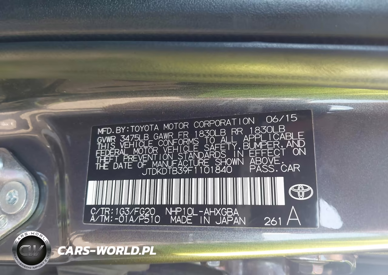 2015 Toyota Prius C Three VIN:JTDKDTB39F1101840 - 9