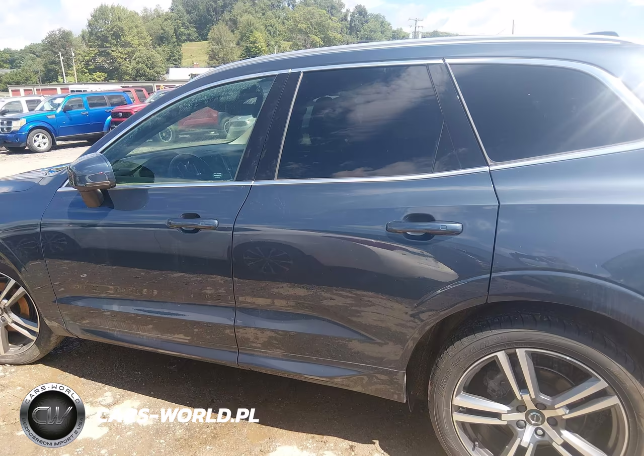 2021 Volvo Xc60 T5 Momentum VIN:YV4102RKXM1734484 - 14