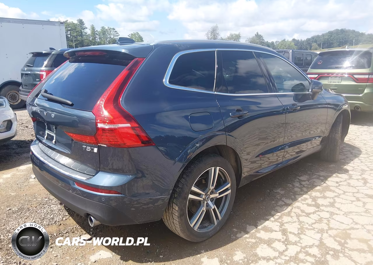 2021 Volvo Xc60 T5 Momentum VIN:YV4102RKXM1734484 - 4