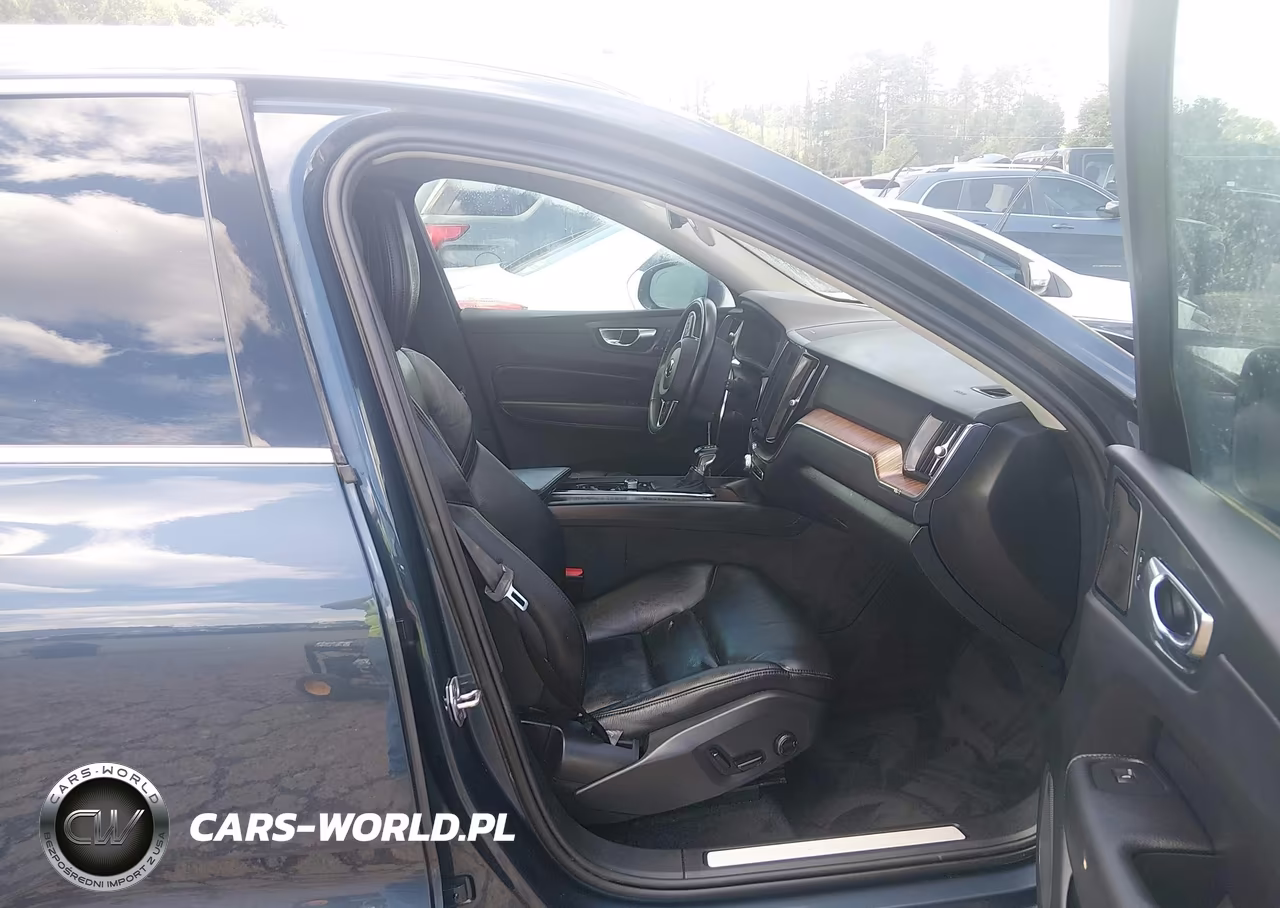 2021 Volvo Xc60 T5 Momentum VIN:YV4102RKXM1734484 - 5
