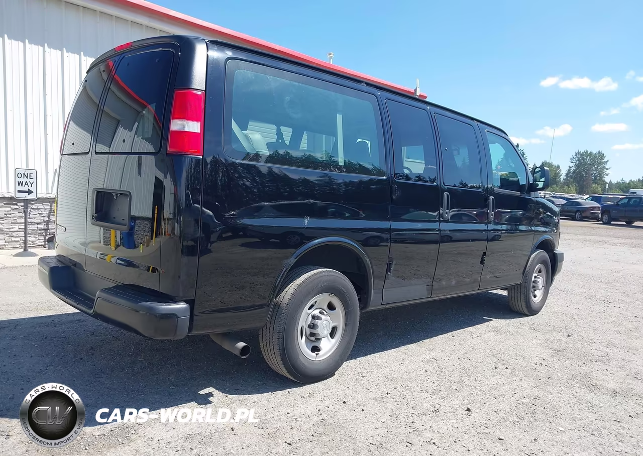 2018 Chevrolet Express 2500 Ls VIN:1GAWGEFGXJ1288878 - 4
