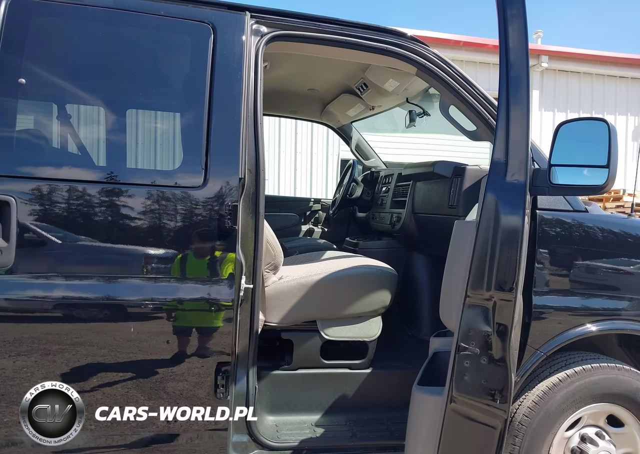 2018 Chevrolet Express 2500 Ls VIN:1GAWGEFGXJ1288878 - 5