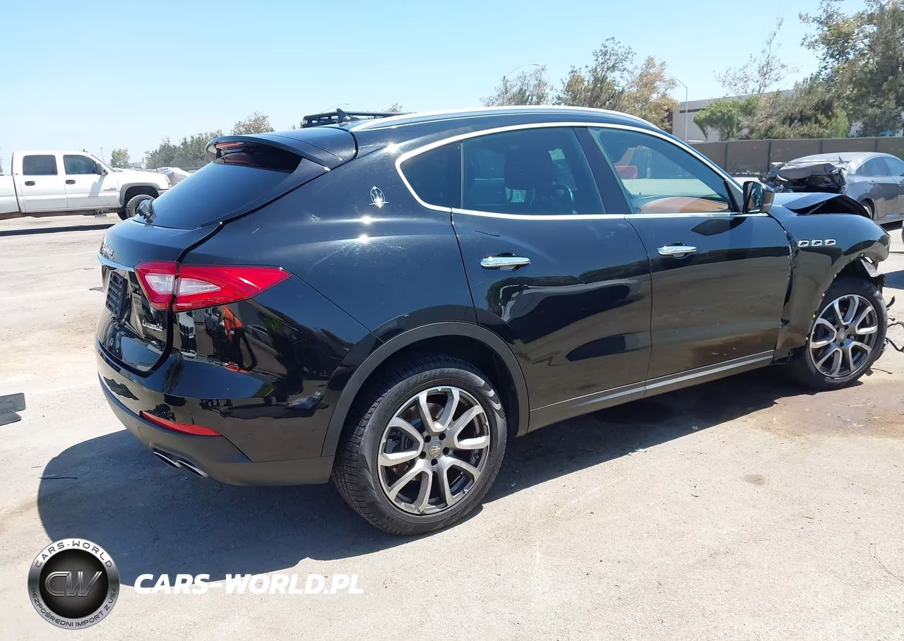 2018 Maserati Levante VIN:ZN661XUA1JX293644 - 4