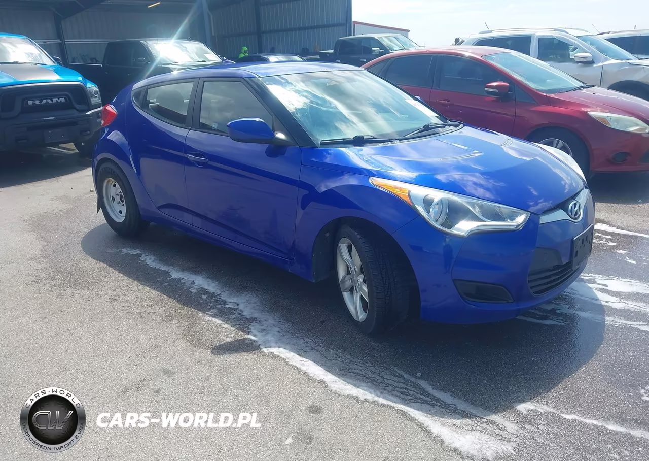 2012 Hyundai Veloster Base W-Black