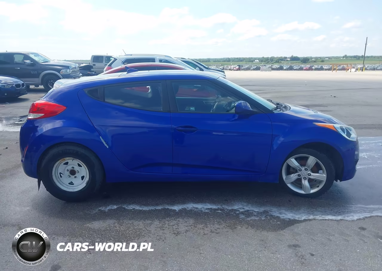 2012 Hyundai Veloster Base W-Black VIN:KMHTC6AD8CU063798 - 12