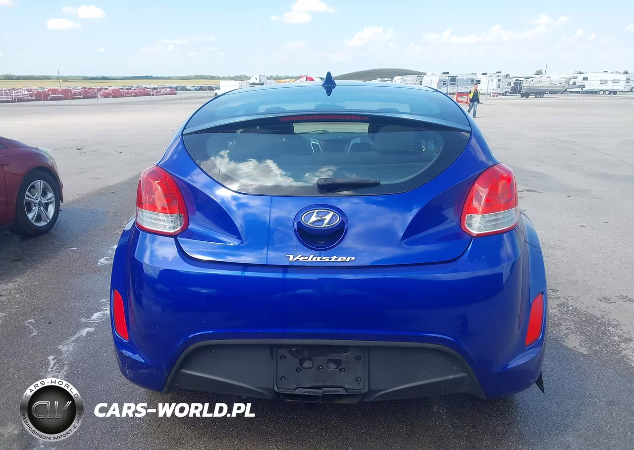 2012 Hyundai Veloster Base W-Black VIN:KMHTC6AD8CU063798 - 15