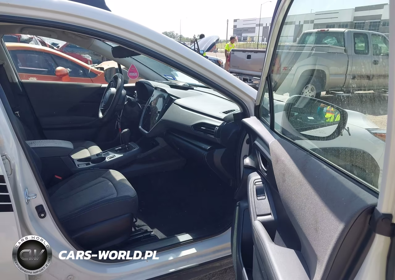 2024 Subaru Crosstrek Premium VIN:JF2GUADC2R8875707 - 5