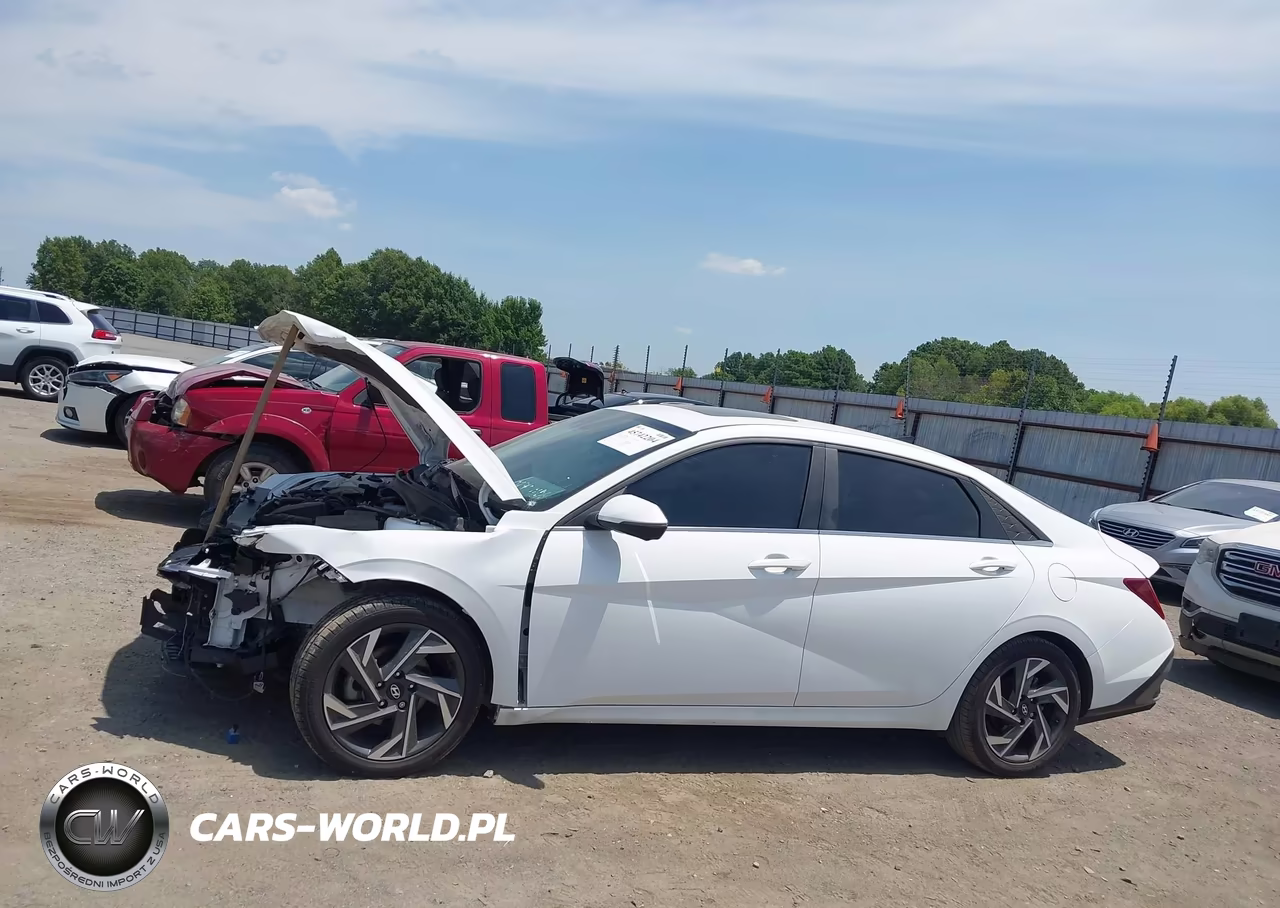 2024 Hyundai Elantra Limited VIN:KMHLP4DG3RU742210 - 13