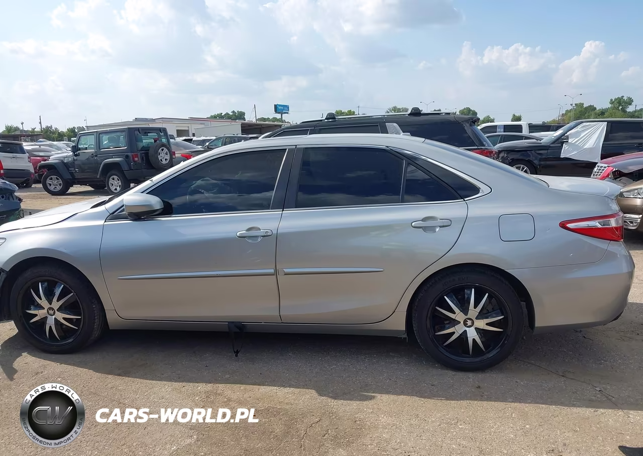 2015 Toyota Camry Se VIN:4T1BF1FK0FU079933 - 14