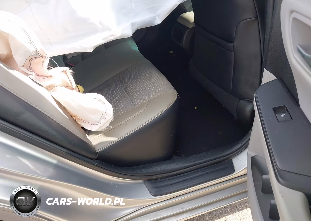 2015 Toyota Camry Se VIN:4T1BF1FK0FU079933 - 8