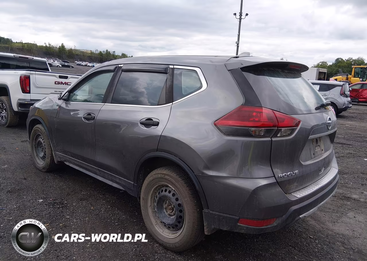 2019 Nissan Rogue S VIN:5N1AT2MV9KC813119 - 3