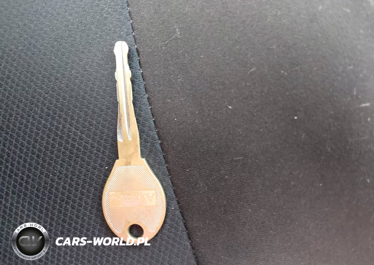 2014 Nissan Versa Note S Plus VIN:3N1CE2CP1EL389747 - 11