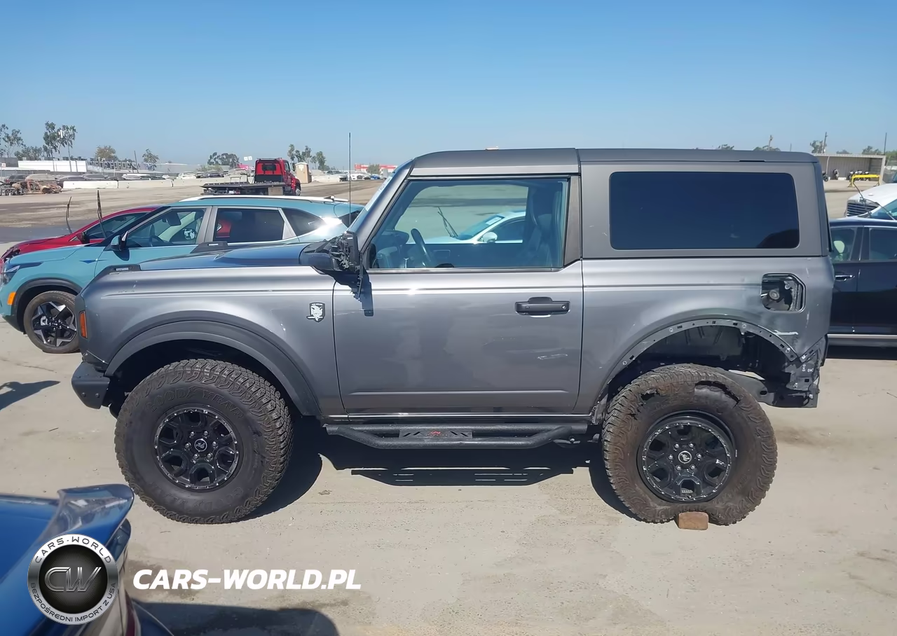 2023 Ford Bronco Black Diamond VIN:1FMDE5CP5PLB39652 - 15