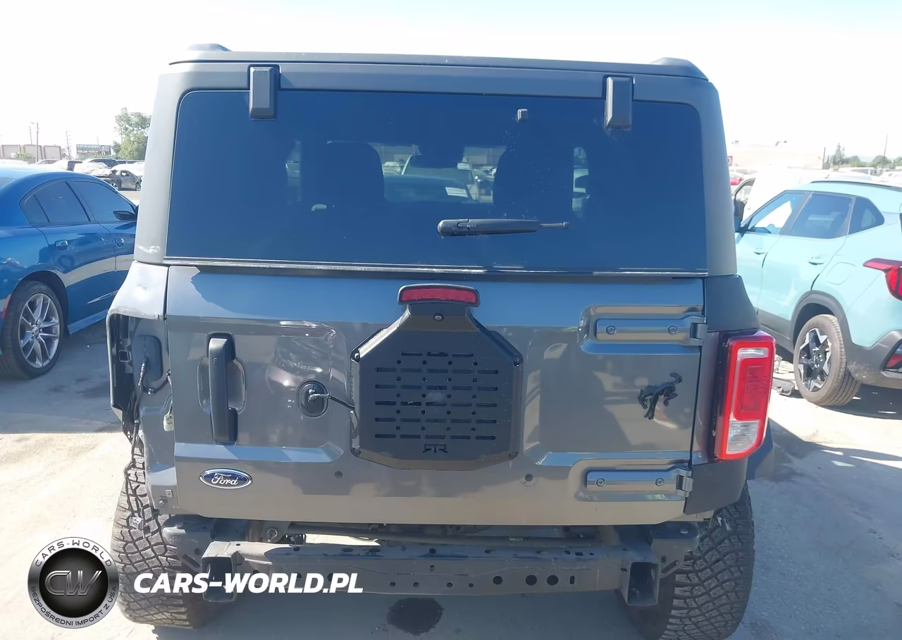 2023 Ford Bronco Black Diamond VIN:1FMDE5CP5PLB39652 - 17