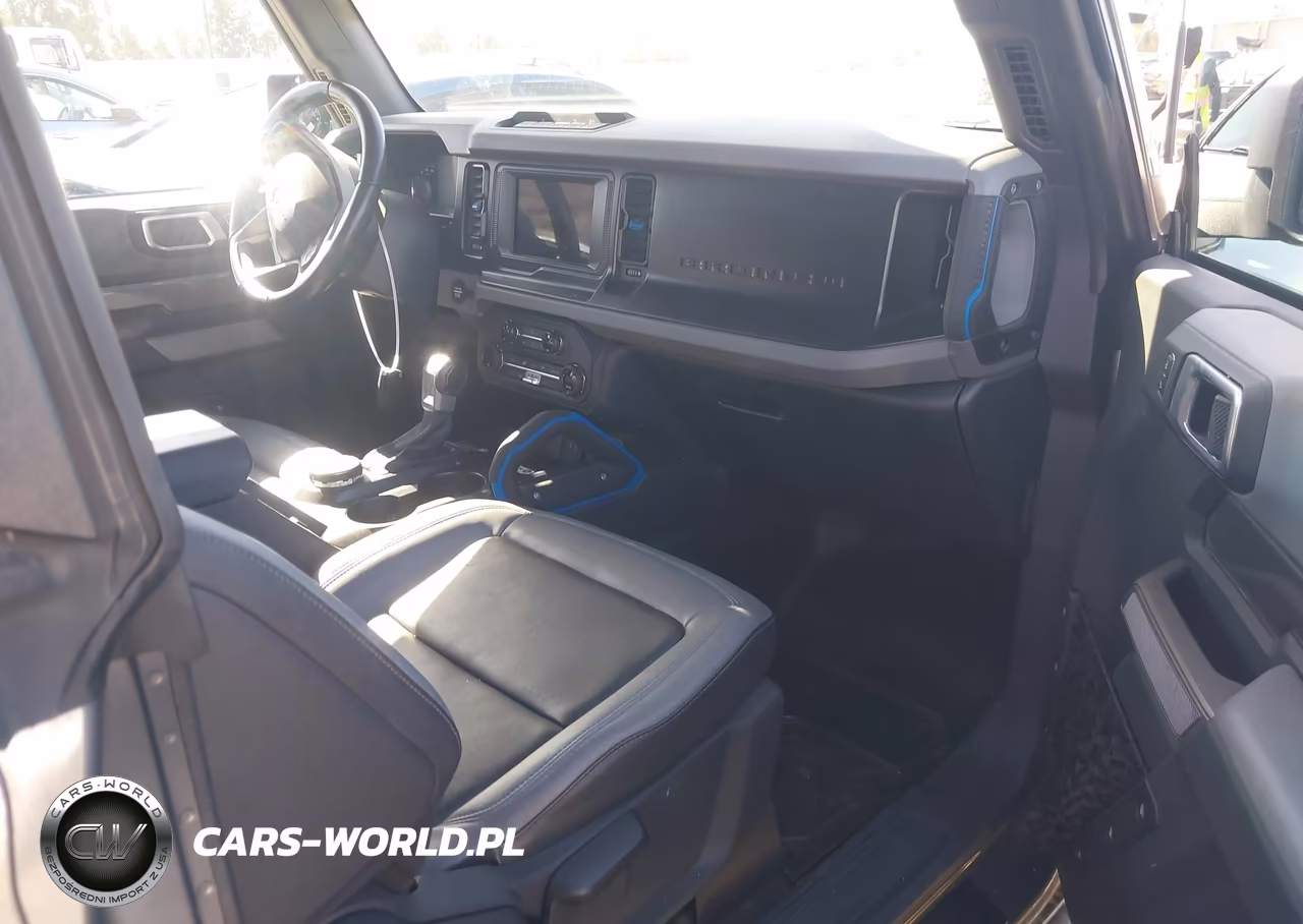 2023 Ford Bronco Black Diamond VIN:1FMDE5CP5PLB39652 - 5